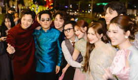 Thảm đỏ Ai Thương Ai Mến “bùng nổ” dàn sao Việt, showbiz rủ nhau diện áo dài về miền Tây xưa