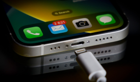 Rò rỉ hình ảnh iPhone 15 đổi cổng sạc sang USB-C gây xôn xao giới công nghệ