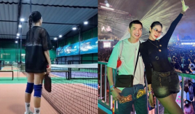 Vợ trẻ kém 37 tuổi của Quang Minh diện đồ quyến rũ đi chơi pickleball, khoe dáng thon gọn chỉ sau 4 tháng sinh con