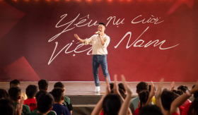 MV “Yêu nụ cười Việt Nam”, lời chào của Hoàng Bách tới người Việt khắp nơi