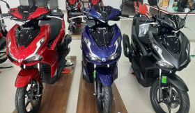 Giá xe Honda Air Blade giảm sâu kỷ lục chỉ từ 38 triệu đồng, người dân ồ ạt đặt mua