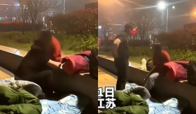 Bạn trai bị phá sản, cô gái quyết nghỉ việc để ra đường sống cùng vì 'anh ấy rất đẹp trai'