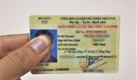 Không có bằng lái khi tham gia giao thông sẽ bị giữ xe bao nhiêu ngày và đóng phạt thế nào?