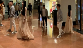 Quang Hải để lộ hành động lạnh nhạt với Chu Thanh Huyền khi dự đám cưới Văn Hậu, nhưng cách xưng hô gây chú ý
