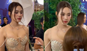 Đỗ Thị Hà lộ biểu cảm mệt mỏi tại họp báo Miss World Vietnam, vẫn ghi điểm nhờ 1 điều