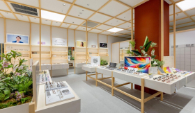 Trước ngày khai trương, những mẫu kính này của JINS đã kịp gây sốt