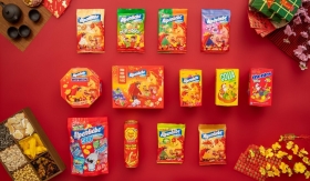 Giới trẻ háo hức “xé túi mù”, gieo quẻ đầu năm cùng bộ quà Tết sáng tạo từ Perfetti Van Melle