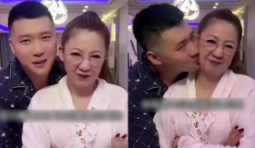 Chàng trai cãi bố mẹ để cưới bằng được vợ U60, nay có trong tay nhà lầu và siêu xe chục tỷ