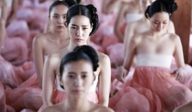 Thời cổ đại chưa có nội y, hé lộ cách phụ nữ che chắn khiến nhiều người ngỡ ngàng