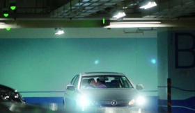 Nóng: Nữ ca sĩ đình đám lộ ảnh ngoại tình trong xe ô tô với NSX âm nhạc rúng động truyền thông