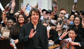 Phản ứng của Tom Cruise trước câu hỏi khiếm nhã khi ra mắt bom tấn 'Mission: Impossible'