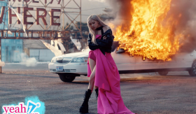 Những khung cảnh đắt giá được bàn tán nhiều nhất từ MV 'On The Ground' của Rosé (Black Pink)