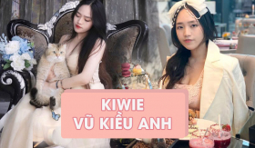 Xuất hiện rich kid sinh năm 2000: Lái xe chục tỷ đi học, xách túi gần 500 triệu cùng đống 'thẻ đen' sang chảnh