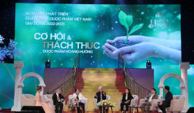 “Tri ân yêu thương, tâm tình sức khỏe’ – sự kiện đầy cảm xúc của Hoàng Hường