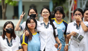 Dự báo điểm chuẩn 2025: Ngành nào sẽ tăng, ngành nào giảm?