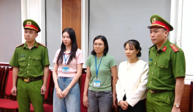 Một phiên live hoa hậu Thùy Tiên xuất hiện, thu về hơn 400 triệu đồng