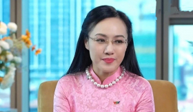 BTV Hoài Anh nghẹn ngào nhắc về 'Thời sự 19h' sau khi dừng dẫn dắt