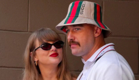 Taylor Swift tiết lộ lý do yêu Travis Kelce, bác tin 'giải nghệ' sau khi lấy chồng