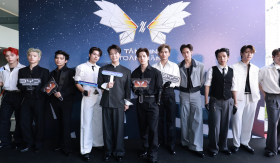 Top 11 'Tân binh toàn năng' khoe giọng hát live nội lực tại fanmeeting, hàng trăm khán giả hú hét