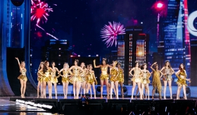 Đại diện Việt Nam Nguyễn Hoàng Phương Linh chính thức dừng chân ở Top 10 Miss Cosmo 2025