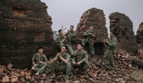 Đạo diễn nói gì khi 'Mưa đỏ' lên sóng VTV giờ vàng cuối tuần?