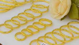 Vàng SJC cán mốc 122 triệu đồng/lượng, chênh thế giới gần 16 triệu: Có gì đang diễn ra?