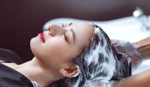 Bạn cần gội đầu mỗi ngày hay mỗi tuần? Câu trả lời sẽ khiến bạn bất ngờ!