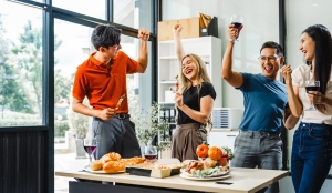 Tuyệt chiêu sạc đầy năng lượng, khai tiệc tân niên rạng rỡ cho hội công sở sau Tết