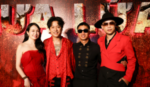 Tuấn Hưng hồi hộp như ra album đầu tay, fan vỡ òa cảm xúc ngày đầu phim tài liệu 'Mưa lửa' ra rạp