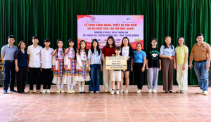 'Ánh sáng Tri thức': Hành trình gieo mầm tri thức từ Nam ra Bắc của 2 cô gái Gen Z sáng lập