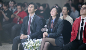 Midu 35 tuổi vào vai tuổi 17, xào couple cùng diễn viên trẻ nhỏ hơn 1 giáp  trong phim tự đầu tư sản xuất