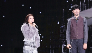 Liveshow Mỹ Tâm: Đen Vâu bất ngờ xin lỗi vì lùm xùm 'Nuôi em'