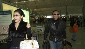 Bố Tạ Đình Phong từng có 3 năm không 'đụng chạm' tình trẻ kém 49 tuổi