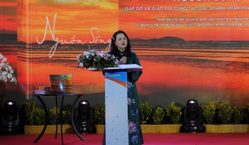 Nguồn Sống – Sách ảnh của Hoàng Thị Bích Thảo ra mắt: Hơn một thập kỷ 'hẹn hò' với mặt trời