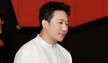 Phim tết của Trấn Thành vượt 200 tỉ, thông báo lập vi bằng vụ bị quay lén