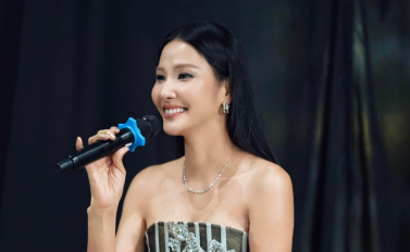 Lời nhắn nhủ của Hoàng Thùy gửi đến ái nữ nhà Trường Giang gây chú ý