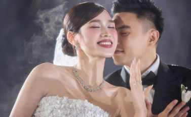 Tin nhắn lúc 4h sáng của chồng Hoa hậu Đỗ Thị Hà gây bão, dân mạng khen 'chú rể 100 điểm'