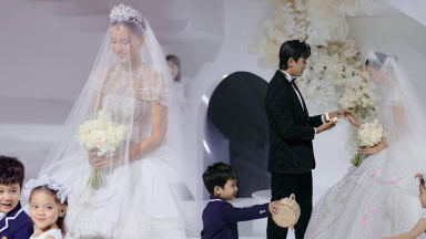 Á hậu Hương Ly tổ chức đám cưới tại sàn diễn thời trang