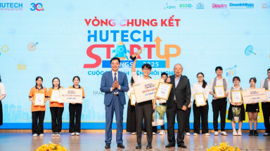 Khởi nghiệp với trà sữa thảo mộc viên nén, nam sinh lên ngôi Quán quân HUTECH Startup Wings 2025
