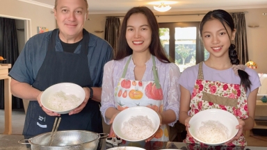 Hành trình ẩm thực xa xứ: Người phụ nữ Việt giữ hương vị Hà Nội tại xứ Kiwi