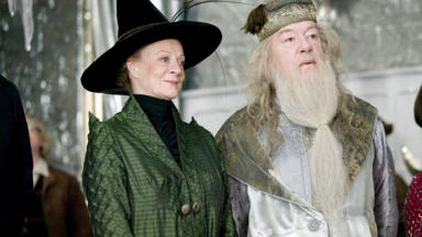 Nỗi buồn nhân đôi, 'Giáo sư McGonagall' và 'Thầy Dumbledore' của Harry Potter mất cùng 1 ngày