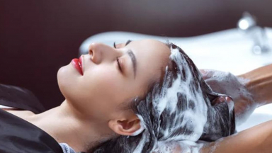Bạn cần gội đầu mỗi ngày hay mỗi tuần? Câu trả lời sẽ khiến bạn bất ngờ!