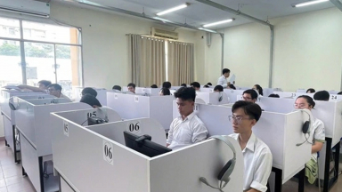 Điều kiện thực hiện thi tốt nghiệp THPT trên máy tính từ năm 2027