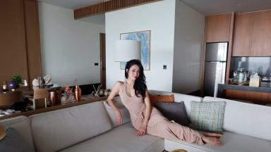 Đức Phạm tình tứ bên Á hậu Vũ Thúy Quỳnh, đời sống sang trọng gây trầm trồ