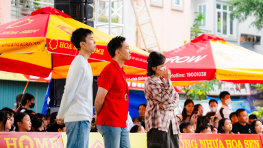 Thành Trung, Diệu Nhi khóc nức nở trước cảnh người mẹ trẻ gồng gánh nuôi gia đình 5 người