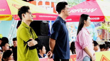 Hà Việt Dũng và Quỳnh Kool nghẹn lòng trước cậu bé lớp 4 mất mẹ, nuôi hai em chậm phát triển