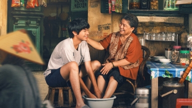 Sự góp mặt của NSND Thanh Hoa không cứu được doanh thu 'Thế hệ kỳ tích'