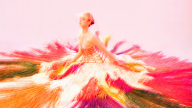 Á quân Vietnam’s Next Top Model 2025 đầy ma mị trong BST mới của NTK Bùi Hoàng Ân