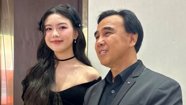 Lọ Lem gây xúc động vì những “bức thư đêm” ở trước cửa phòng cho ba MC Quyền Linh