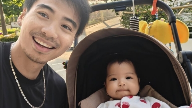 Con gái H’Hen Niê “khóc thét” khi được tặng giày cao gót, khoảnh khắc gia đình gây chú ý